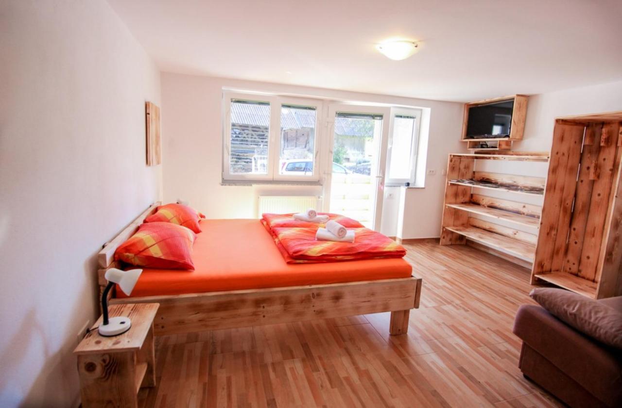 Apartmaji Pri Kozmavo - Little House Bohinj Exteriér fotografie